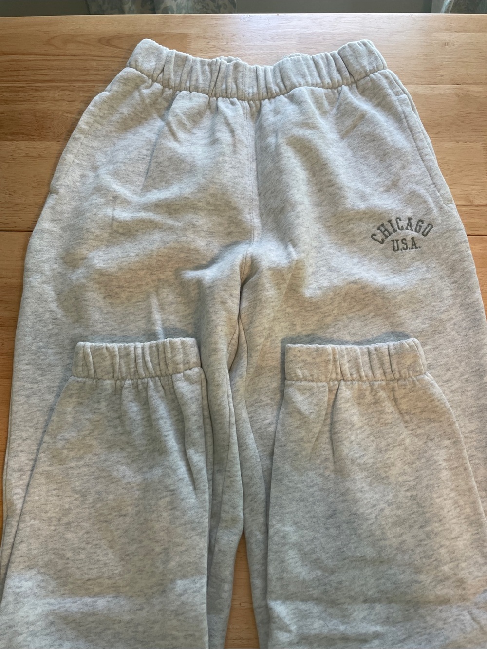 Hollister Light Gray Sweatpants with Chicago U.S.A. Print